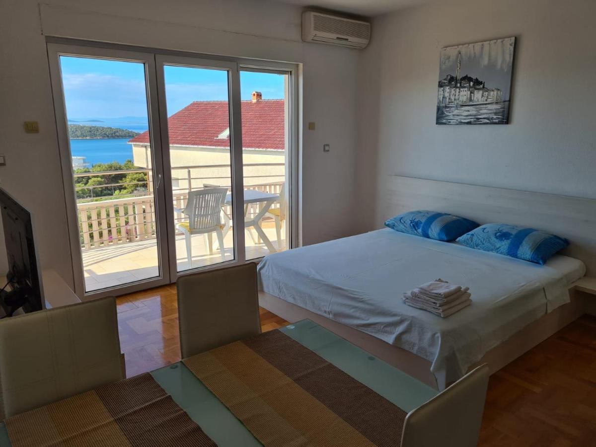 Villa Luciana Trogir Exterior photo