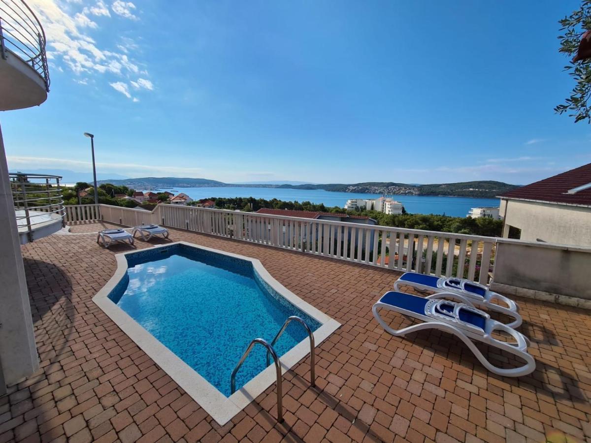 Villa Luciana Trogir Exterior photo
