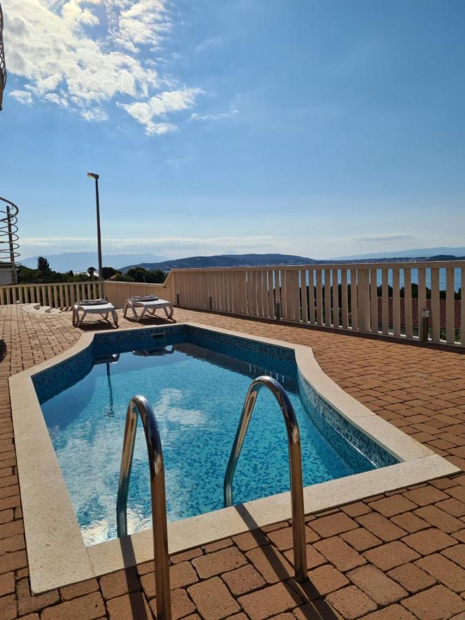 Villa Luciana Trogir Exterior photo