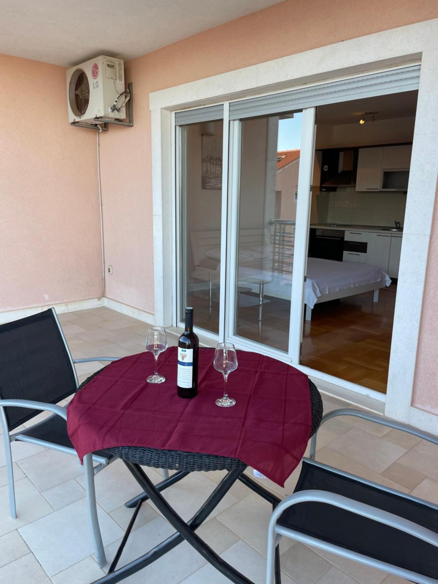 Villa Luciana Trogir Exterior photo