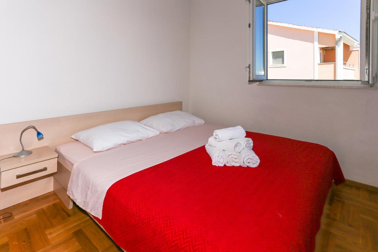 Villa Luciana Trogir Exterior photo